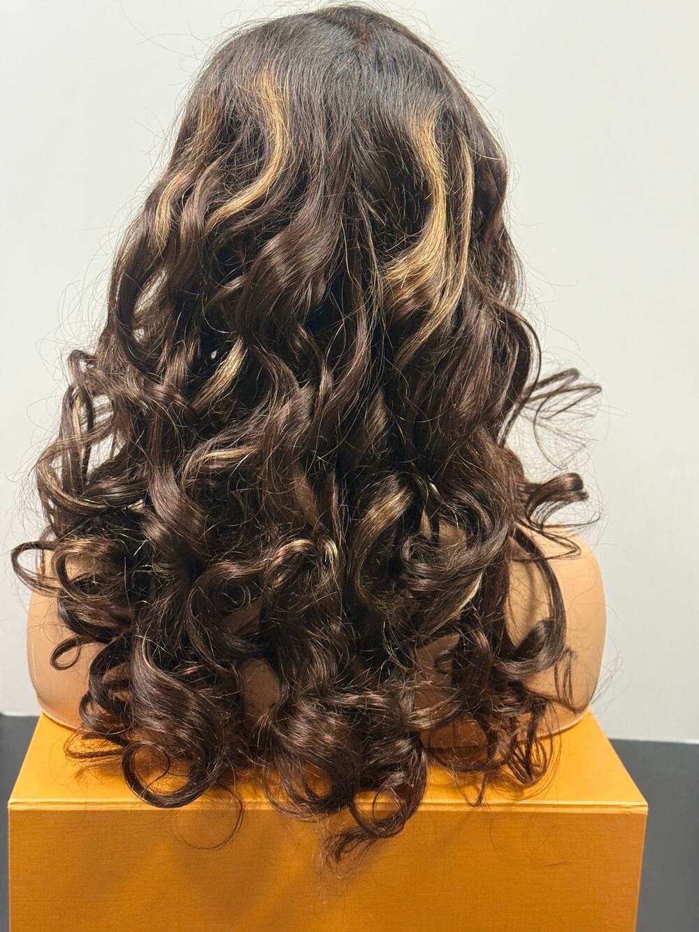 LUVME Hair 100% Human Hair Loose Wave Wig Honey Blonde Highlights 26" NWT